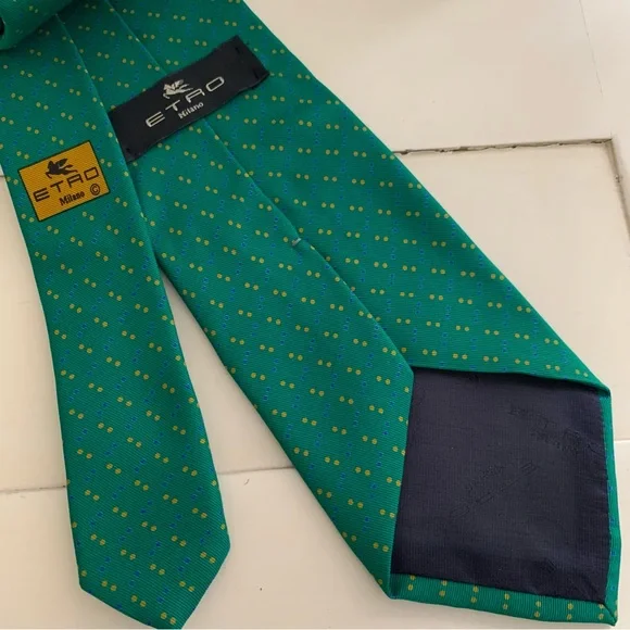 Etro 100% Silk Tie Emerald Green - Picture 4 of 8